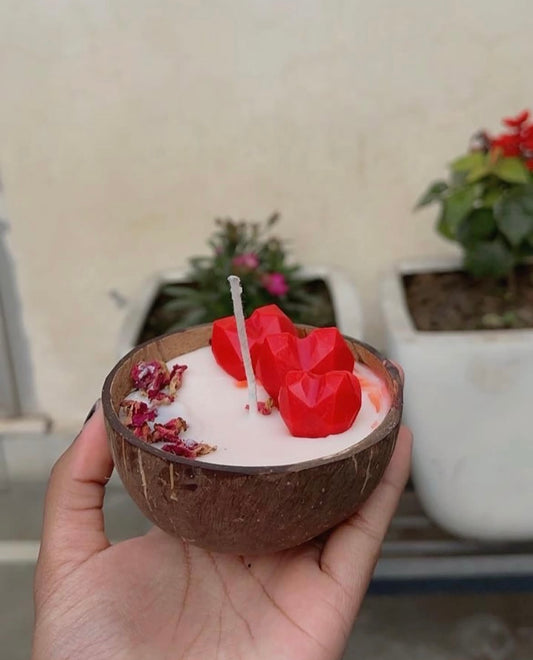 Handcrafted Soy Wax Candle in Coconut Shell | Eco-Friendly Home Décor Scented Candles